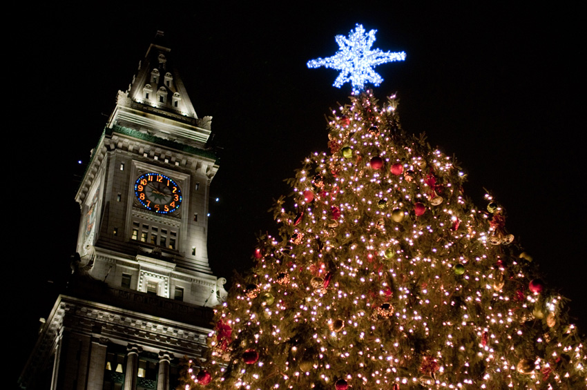 The Kensington Goes Out: Boston’s Annual Christmas Tree Lighting