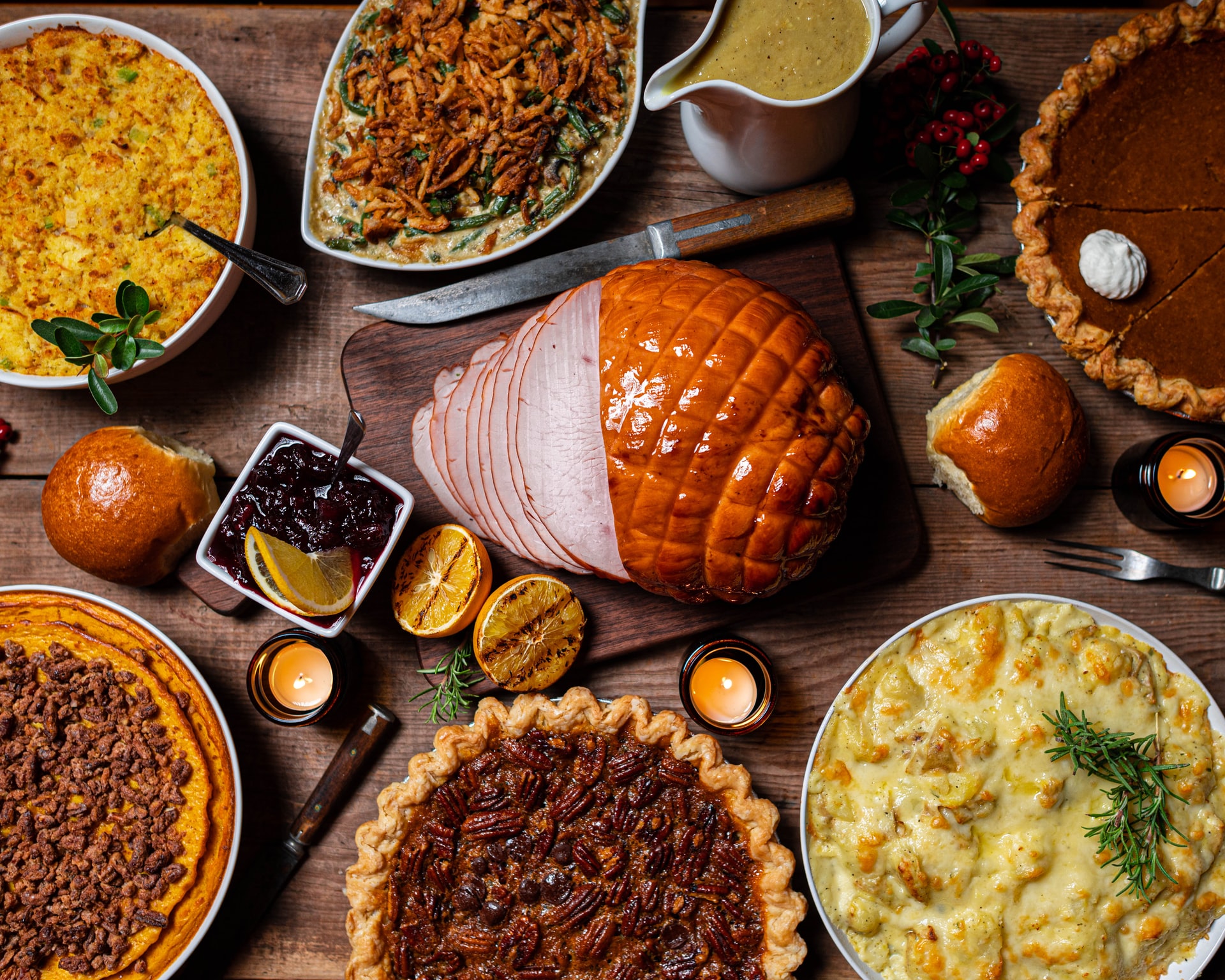 How to Host a Stress-Free, Fun-Filled Thanksgiving